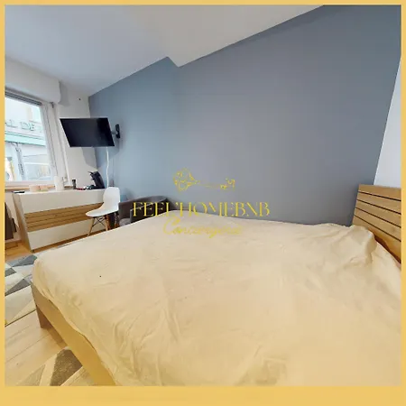 Le Petit Cocon, Station, Center & Free Coffee